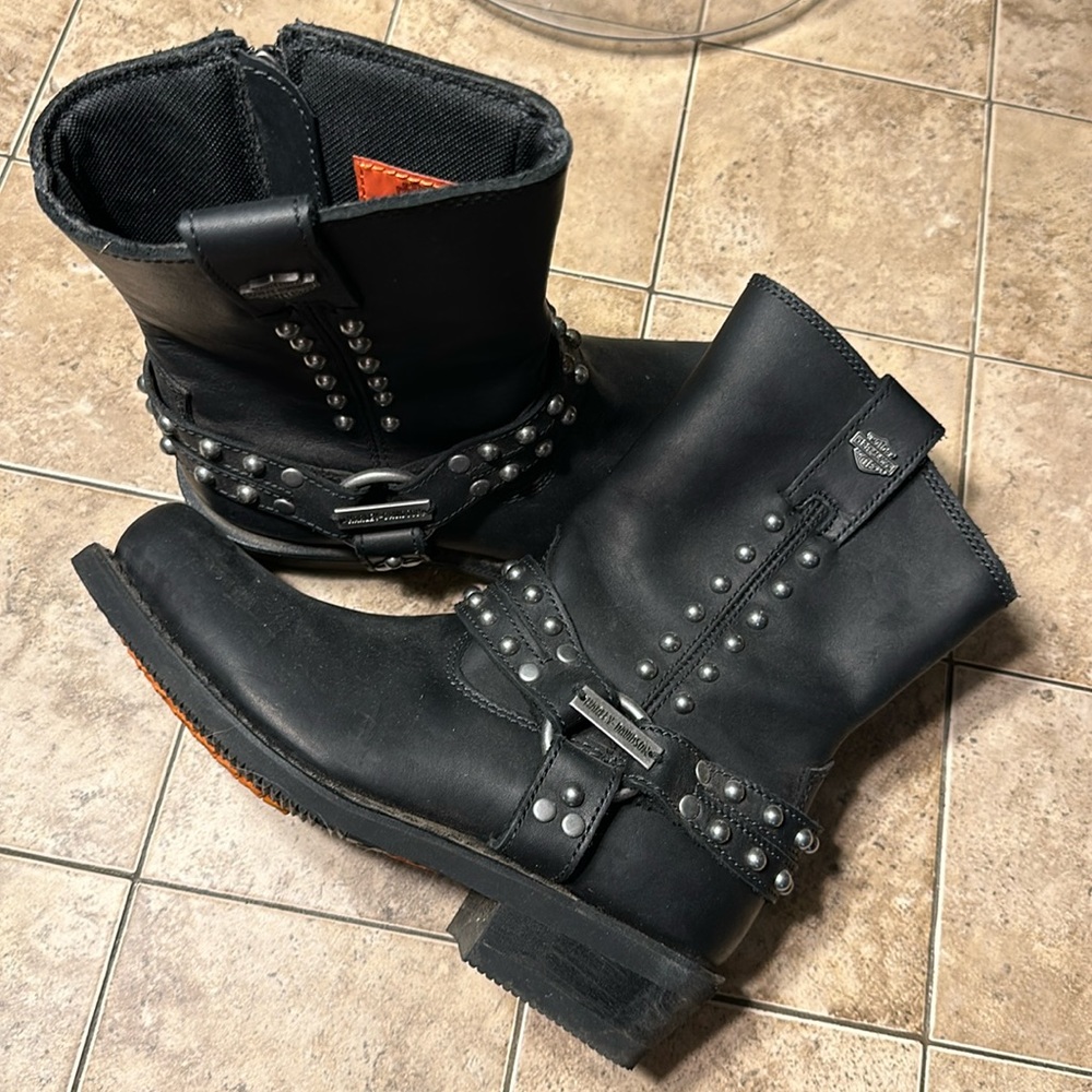 Womens Harley Davidson boots size 9 1/2